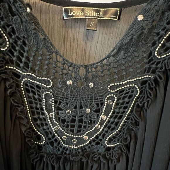 LOVE STITCH Black Flowy Embellished Deep Ab Flutter Sleeve Loose Fit Top S - Picture 8 of 8